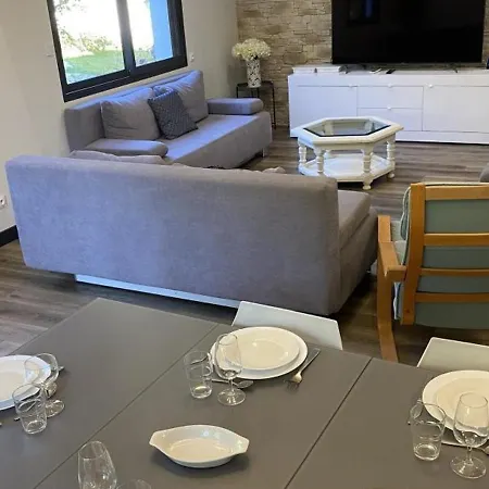 Marsac, 7 Pieces, 15 Personnes - Fr-1-653-136 Marsac (Charente)